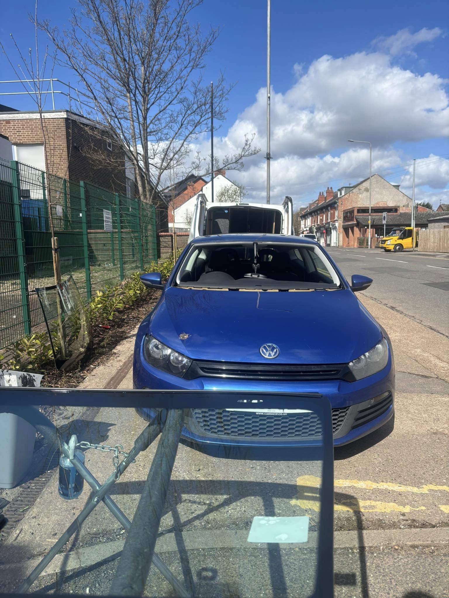 488264312_122229178778214556_2247955211494760995_n Derby mobile vehicle glass technician