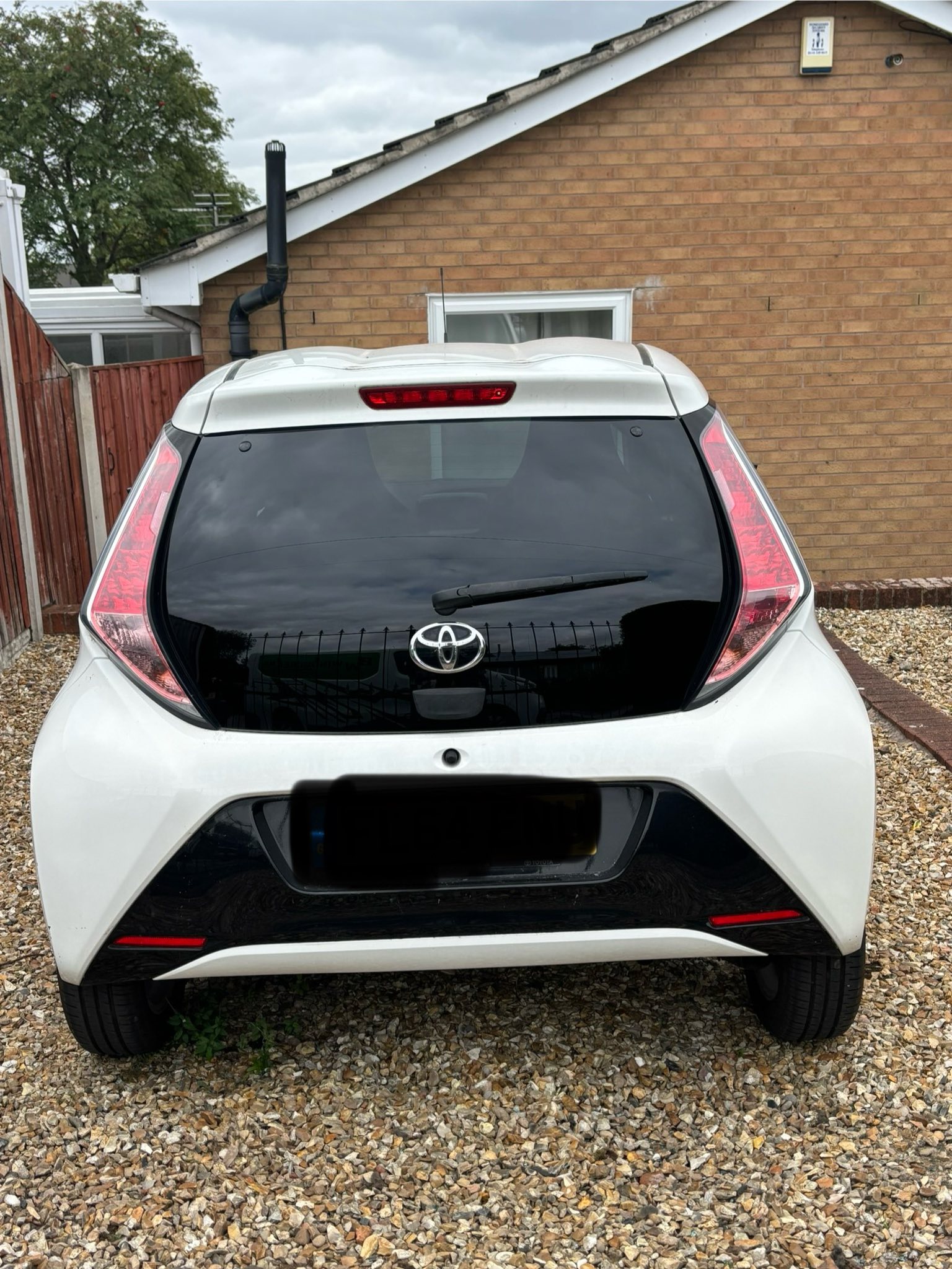 549911403_122263707764214556_986308253000315803_n Local windscreen replacement experts Derby